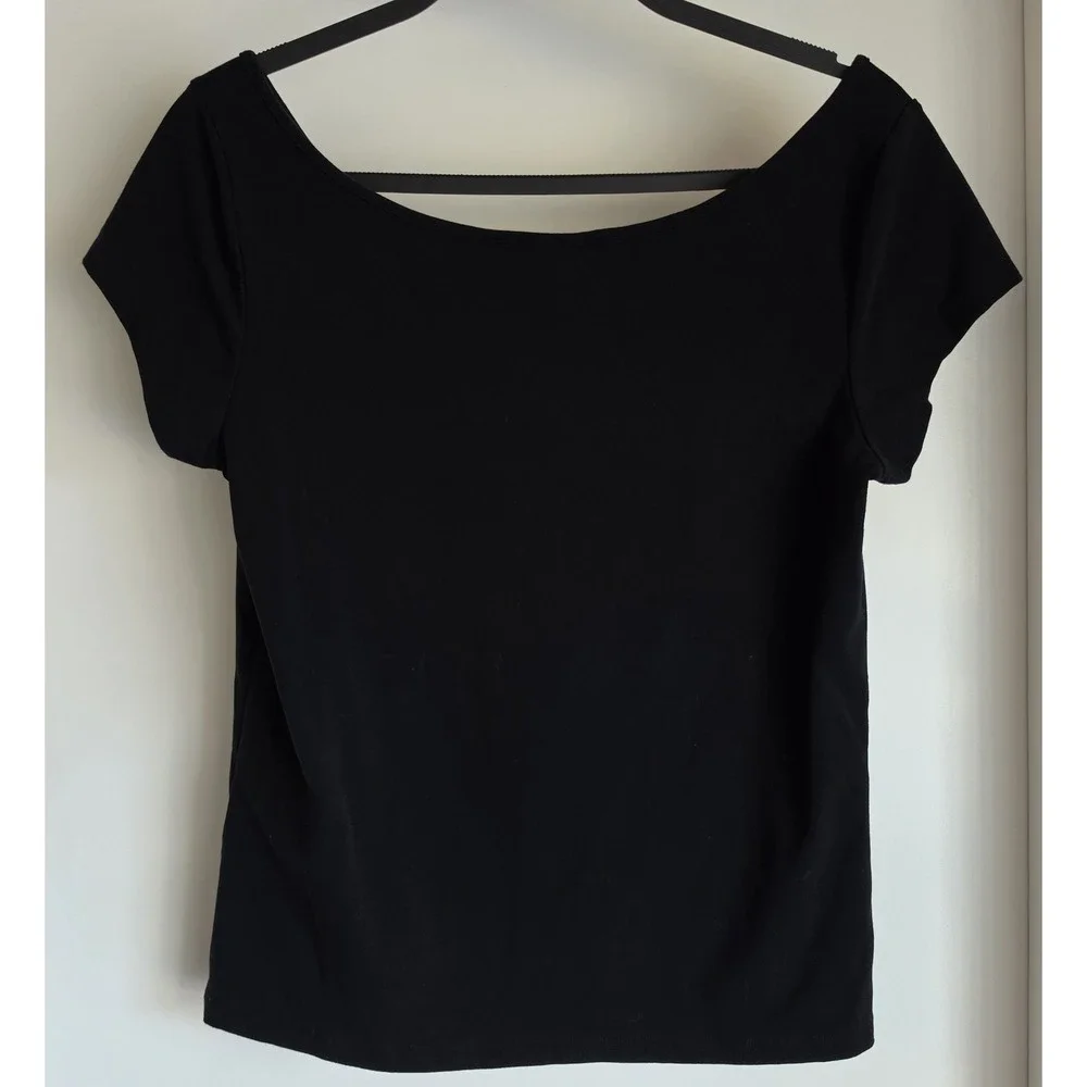 Banana Republic Women T-Shirt Size L Black Solid Short Sleeve Scoop Neck Top